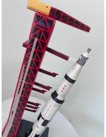 Modelo en Papel Saturno V para Armar