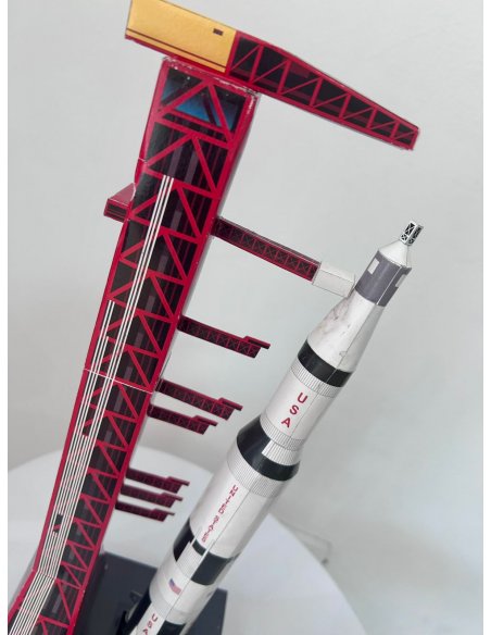 Modelo en Papel Saturno V para Armar