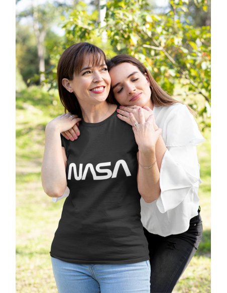 Camiseta NASA Worm Negra Dama