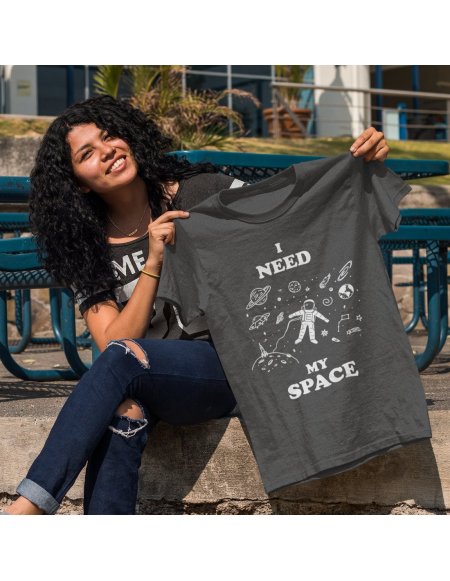Camiseta I Need My Space Gris Unisex